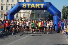 MARATONUL, SEMIMARATONUL ȘI CROSUL ARADULUI